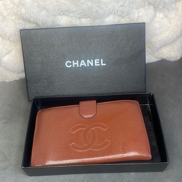 CHANEL Handbags - Chanel Caviar Wallet